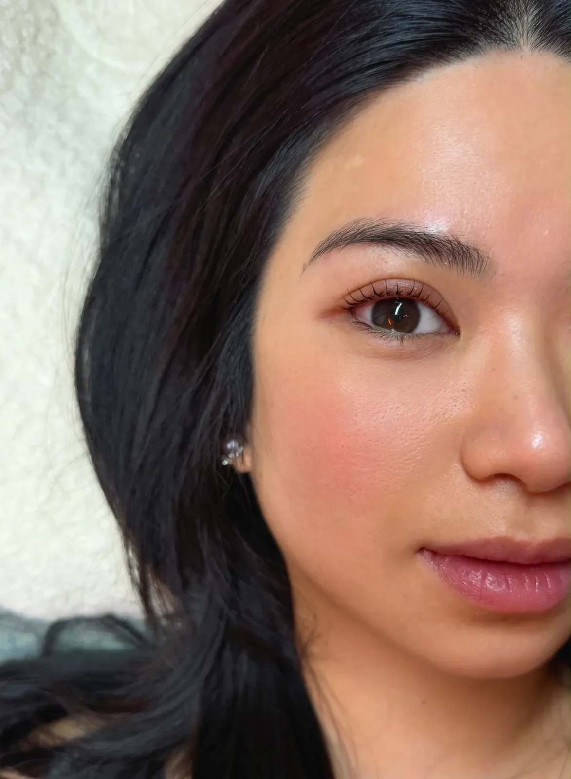 Korean Lashlifting Ergebnis mit natürlich geschwungenen Naturwimpern